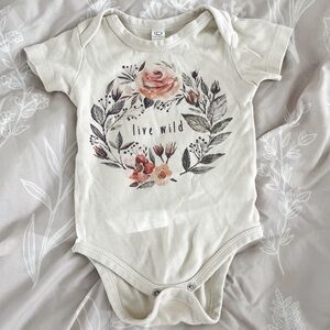 100% organic cotton premium baby onesie 💐